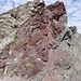 3-farbige Felsstruktur beim Gredigs Fürggli