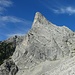 Beliebte Kletterwand am Pfeiler vom Hohen Kreuz, der Gipfel liegt viel weiter hinten.