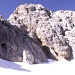 Der Einstieg zum Gipfel des Hochseilers befindet sich direkt im Schattenspitz in der Mitte des Bildes