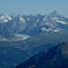 Aussicht vom oberen Sibilufluegrat nach N zum Aletschgletscher: am Horizont von rechts u.a. Oberaarhorn, Finsteraarhorn, Waliiser Fiescherhörner, Grosses Grünhorn und Fiescherhörner