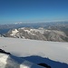 Wen stört es auf so einem schönen Gipfel schon, dass die Bernina-Gruppe (im Hintergrund) ein kleines bisschen höher ist? 
