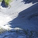 Steilere Stelle beim Mittelchöpf. Gut zu sehen ist die Wegspur im Geröll.