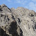 Der Gipfelbereich im Zoom von der Tour vom 31.07.2023. Ich erachtete den Gipfel im massiven Gipfelstock etwas höher, als der von hier aus kleine Spitz. Wobei auf beiden "Gipfeln" ein kleiner Steinmann vorhanden ist.