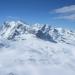 Panorama zum Monte Rosa: Von links nach rechts: Signalkuppe (4554m), Zumsteinspitze (4563m), Nordend (4609m) und dahinter Dufourspitze (4633,9m). Rechts vom Monte Rosa ist der Liskamm (4527m / 4479m), Castor (4223m), Pollux (4092m), Roccia Nera (4075m) und Breithornzwillinge (4106m / 4139m). Vor dem Monte Rosa ist noch die nahe Cima di Jazzi (3803m).