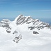 Die Normalroute zur Jungfrau führt von links zum Rottalsattel und von dort zum Gipfel.