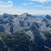 Im Süden zeigen sich Marxenkarspitze, Große Seekarspitze und Breitgrieskarspitze, durch die Kare unterhalb führt die östliche Hälfte des Toni-Gaugg-Wegs