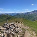 Gipfelsteinmann Mattjisch Horn - mit Ausblick zur Gratfortsetzung