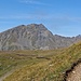 Ein Blick zum gestrigen Gipfelziel, dem Piz Cotschen.