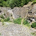Seltsames Labyrinth im Arensberg Vulkan