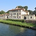 Villa Visconti dal ponte di Cassinetta di Lugagnano.