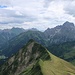 Blick von der Hochstarzel über die Unspitze zum Widderstein.