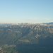 In der Mitte im Wald Ortschaft Planken (FL). Darüber Liechtensteiner Gipfel Schwestern, Garsellikopf und Kuegrat. Im Hintergrund Österreich. Rechts im Hintergrund das Spitze müsste die Schesaplana sein.