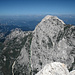 Blick vom Jalovec zum Mangart (2679m)