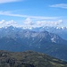 Zoom in die Stubaier Alpen.