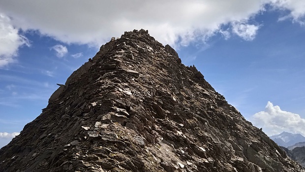 Gipfelaufschwung des Chli Muttenhorns