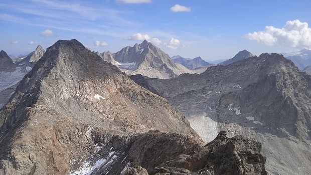 Der Übergang zum Stotzig Muttenhorn ist zu heikel und außerdem zu weit für diesen Tag!