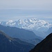 Mont Blanc vom Gipfel (leicht gezoomt) im Vordergrund der etwas höhere Pointe de Nantaux.