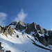 Schneebedeckte Flanke des Pizzo Gallinas (Foto vom Chilchhornpass)