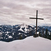 südliches Gipfelkreuz:<br />Blick in die Kitzbüheler Alpen, in der Mitte die Hohe Salve