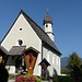 Bergkirche Oberau mit Friedhof.