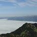 Das Nebelmeer über der Linthebene. Rechts der Speer