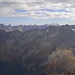 Blick von der Hohen Villerspitze zu Bergen der Stubaier Alpen