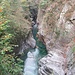 La suggestiva gola dove scorre il Rio Val Grande a monte del ponte di Velina.