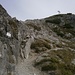 Blau-weißer Gipfelsteig zum Itonskopf