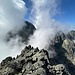 Kežmarský štít - Am Gipfel mit einem Mix aus Sonne, Wolken und Granit.