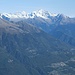 Am Horizont: Piz Bernina und Monte Disgrazia
