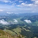 Gipfelausblick zu den drei Stationen der Harschbichlbahn - und zum Niederkaiser mit weiteren Zielen