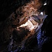 Die kurze, aber sehr schwierige überhängende Kletterroute "Phantom" (7c) innerhalb der Grube IV verspricht Abkühlung an heissen Sommertagen (Foto Marcel Dettling)