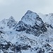 <b>Surettahorn / Punta Nera (3027 m), Mittler Schwarzhorn (2837 m) e Inner Schwarzhorn (2984).</b>