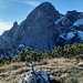 Sass dei Gnei (1875 m), der Monte Pizzocco ist leider schon etwas angezuckert