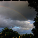 Tag 9 (5.11.): <br /><br />Während einem morgentlichen Regenschauer zeigte sich von der Veranda meiner Unterkunft in Moroni ein prächtiger Regenbogen.