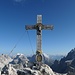Das imposante Gipfelkreuz am Paternkofel.