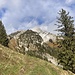 Hochblick zum Pilatus; links, zuhinterst, die militärischen Fernmeldeanlagen am Grat