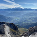 Pointe Percée - Seitenblick vom Gipfel über Sallanches hinweg zum Mont Blanc.
