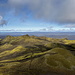 Blick über das Plateau. Ganz in der Ferne sieht man den Langjökull und das Kerlingagebiet.