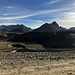 Ein Traum - gut 2h dauerte es noch, bis wir in Landmannalaugar eintrafen. Der hübsche Zipfel ist der Illikambur (934m), wir sind auf der F208, und es ist nicht mehr weit nach Landmannalaugar.
