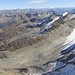 SE-Panorama:
am Horizont, von links, hinter "Unter den Stotzigen Firsten" der Tödi, hinter dem Lucendro das Rheinwaldhorn - und rechts der Muttengletscher und die Muttenhörner