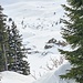 Tiefblick zur verschneiten Alp Mädems Hintersäss