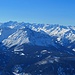 Zoom an Serles vorbei in die Stubaier Alpen