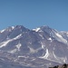 .. weiter geht's nicht mehr ran ;-). Der Ojos hält so einige Rekorde. Höchster Vulkan, höchster Bergsee der Welt (6400m!), höchste Stelle, die mit einem Fahrrad erreicht wurde und die mit einem PKW erreicht wurde.. 