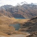 Lac des Autannes, L vom see führt die trekkingroute Chamonix-Zermatt vorbei, beliebt bei den Engländern und anderen wandervögeln, Stausee Moiry, im hintergrund L ohne schneekappe Barrhorn, Weisshorn, R am bildrand Zinalrothorn