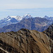 Blick hinweg über das Gärsthorn - in der zweiten Reihe das Bättlihorn und zu hinterst prominet die Punta Cervandone an der schweizerisch-italiensichen Grenze