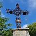 Monte Carone<br />Das Kreuz wurde aus alten Kriegsrelikten hergestellt.
