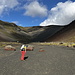 Rückblick zum Ende. Die Spalte setzt sich übrigens in kleiner Form jenseits des Berges fort und reicht geologisch vom Vatnajökull bis zur Katla über 70km.