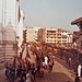 Trommler und Fahnenträger beim Festumzug "Rato Machhendranath" am 3. Mai 1979
