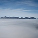 Alvierketten-Insel inmitten des Wolkenmeers